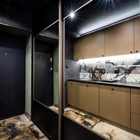 Zlota Grota Centrum Apartment